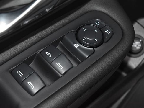 Used 2024 GMC Terrain SLT w/ Tech Package AWD/4WD image 6