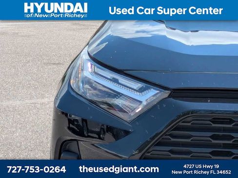 Used 2024 Toyota RAV4 AWD Hybrid image 9