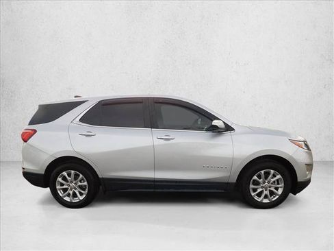 Used 2021 Chevrolet Equinox LT w/ LPO, Floor Liner Package FWD image 4