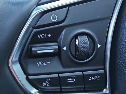 Certified 2022 Acura MDX SH-AWD w/ Technology Package image 11