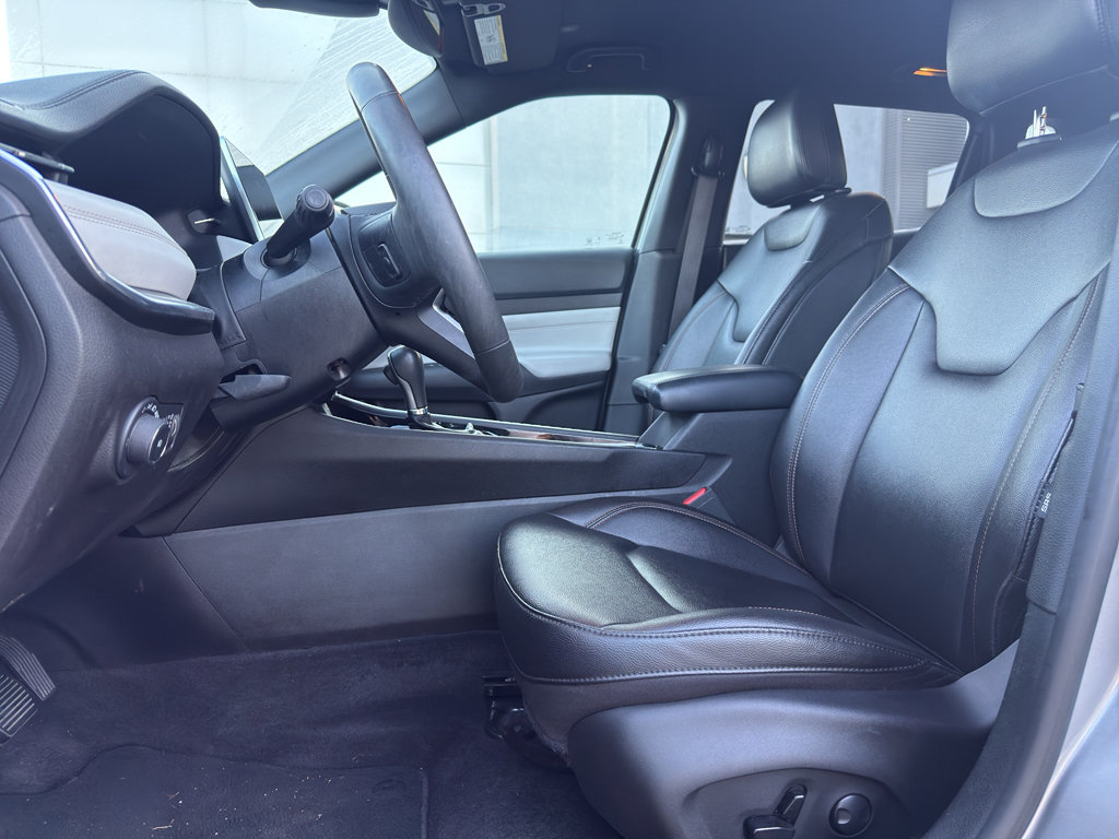 Used 2024 Jeep Compass Limited AWD/4WD image 11