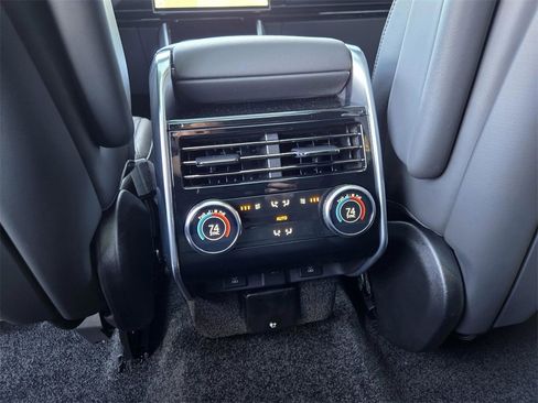 New 2026 Land Rover Range Rover SE image 8