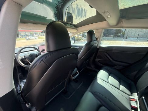 Used 2023 Tesla Model 3 Standard Range RWD image 10