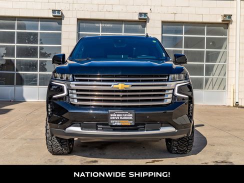 Used 2024 Chevrolet Suburban High Country image 4