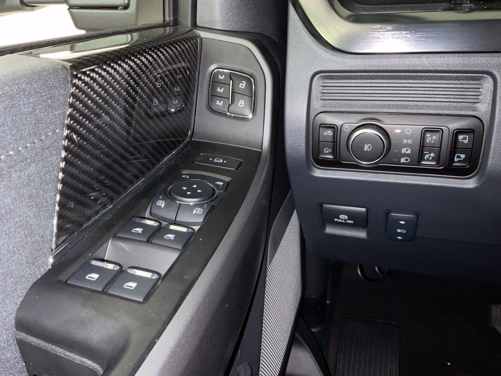 New 2026 Ford F250 Lariat w/ Black Appearance Package AWD/4WD image 21