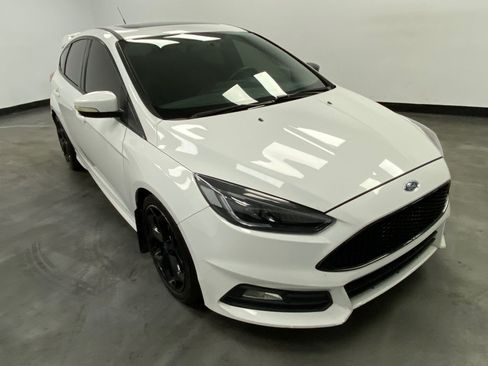 Used 2016 Ford Focus ST FWD image 8