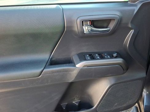 Used 2023 Toyota Tacoma TRD Sport AWD/4WD image 13