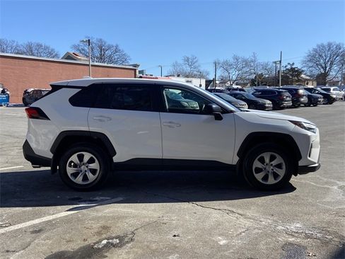 Used 2023 Toyota RAV4 LE image 4