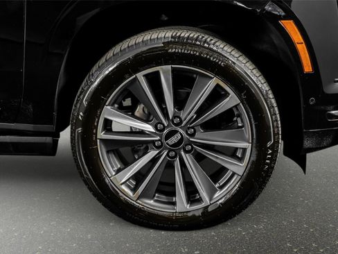 Used 2026 Cadillac Escalade Sport AWD/4WD image 6