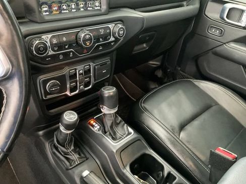 Used 2021 Jeep Gladiator Overland w/ Popular Equipment Package AWD/4WD image 11