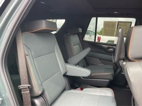Used 2026 GMC Yukon AT4 w/ AT4 Premium Plus Package AWD/4WD image 24