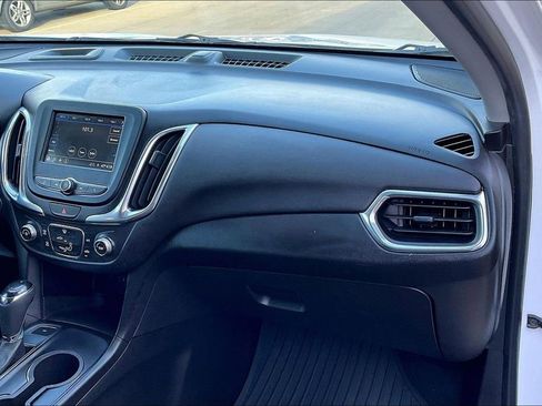Used 2019 Chevrolet Equinox LT image 16