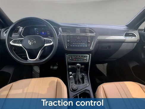 Used 2022 Volkswagen Tiguan SE AWD/4WD image 10