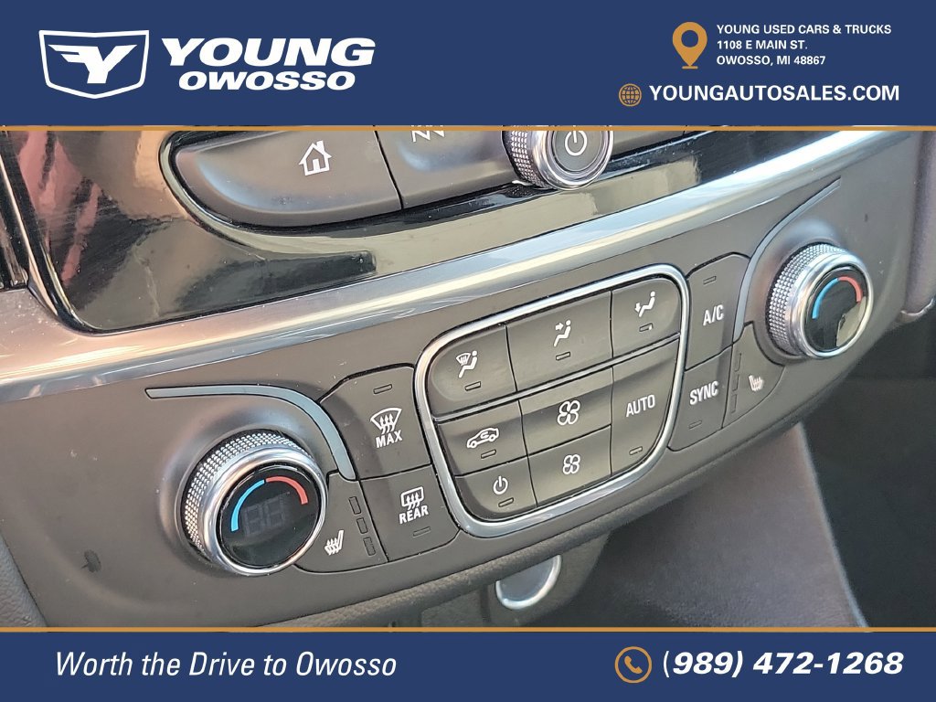 Used 2023 Chevrolet Traverse LT w/ Rear Camera Mirror Package AWD/4WD image 19
