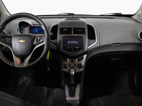 Used 2014 Chevrolet Sonic LT image 20