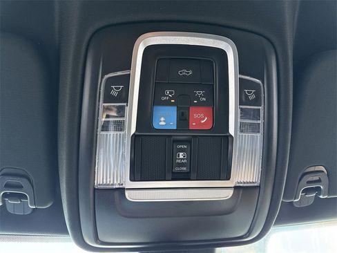 New 2026 RAM 1500 4x4 Crew Cab image 16