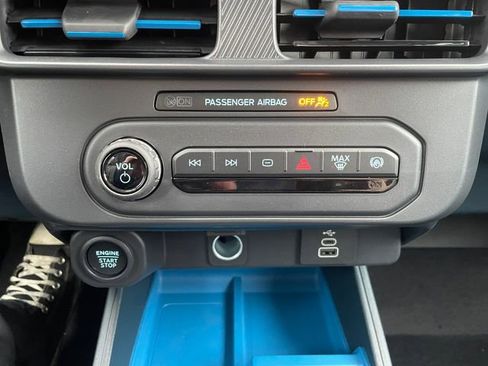 New 2025 Ford Maverick XLT w/ XLT Luxury Package image 28