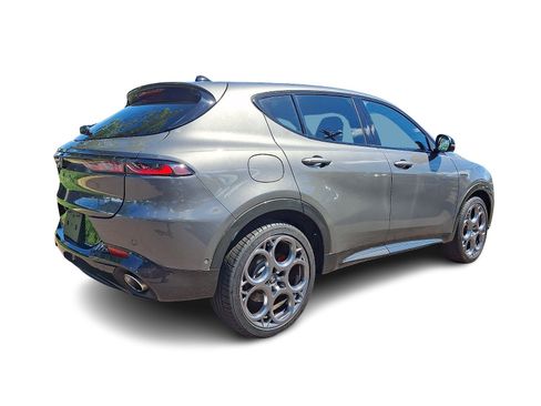 Used 2024 Alfa Romeo Tonale Veloce AWD/4WD image 6