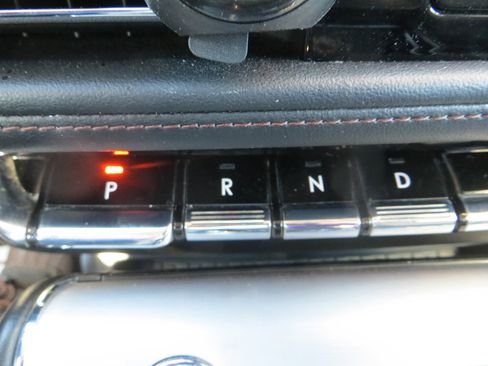 Used 2023 Lincoln Aviator AWD w/ Premium Package image 11