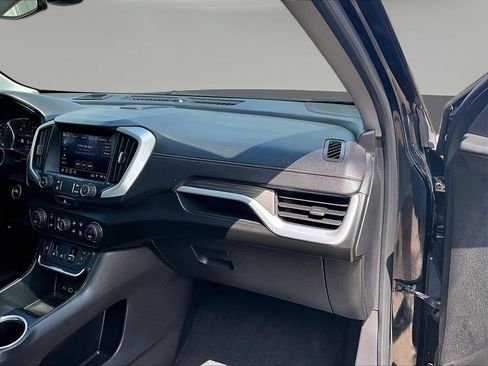 Used 2019 GMC Terrain SLT w/ GMC Pro Grade Package AWD/4WD image 30