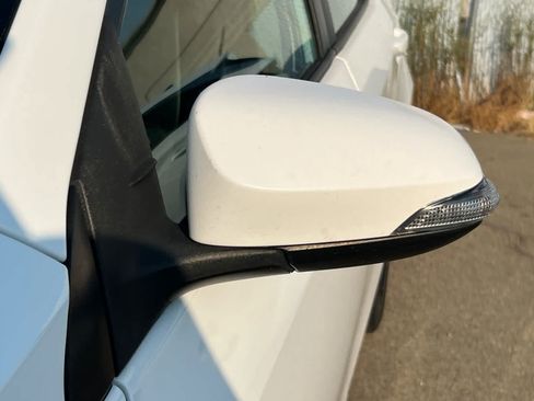 Used 2019 Toyota Corolla SE w/ Protection Package FWD image 12