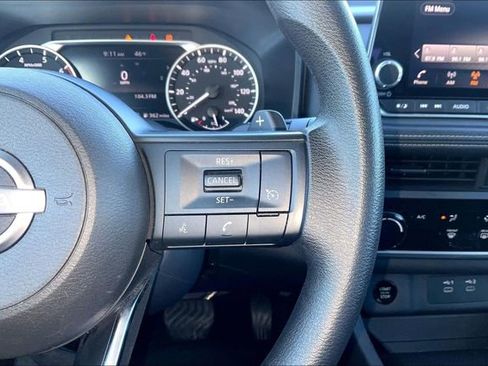 Used 2024 Nissan Rogue S image 21