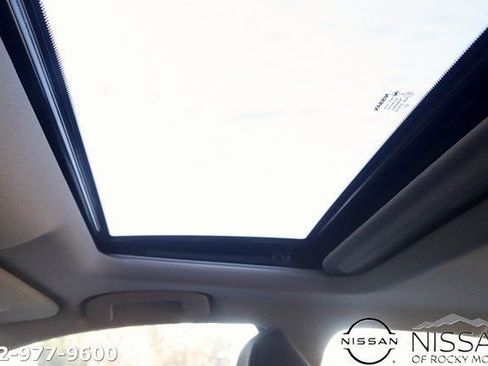 New 2025 Nissan Altima 2.5 SV w/ SV Premium Package image 27