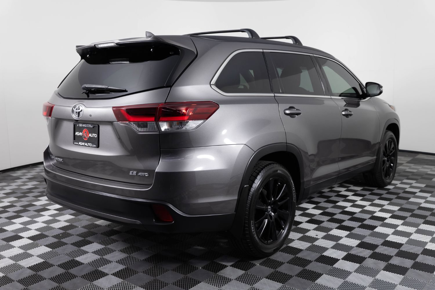 Used 2019 Toyota Highlander SE AWD/4WD image 7