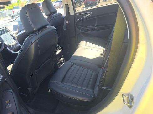 Used 2023 Ford Edge SEL w/ Convenience Package AWD/4WD image 13