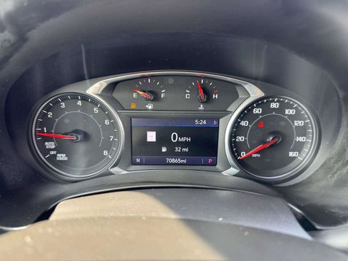 Used 2022 GMC Terrain SLT w/ Infotainment Package II AWD/4WD image 26