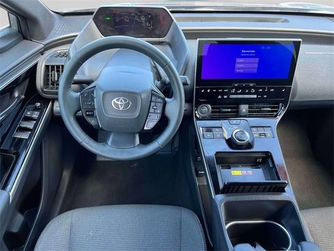 Used 2025 Toyota bZ4X AWD image 15