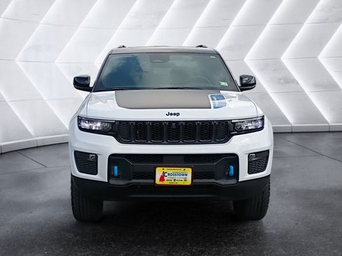 Used 2024 Jeep Grand Cherokee Trailhawk AWD/4WD image 9
