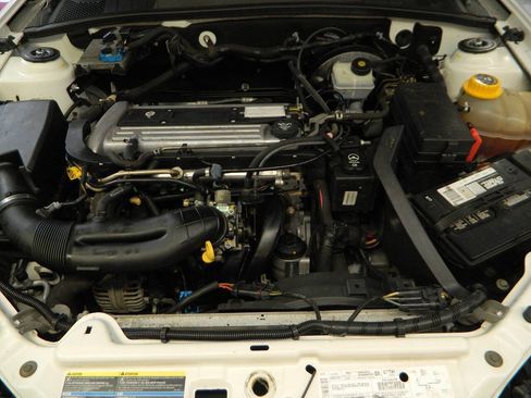 Used 2003 Saturn L-Series LW200 w/ Audio Pkg I FWD image 21