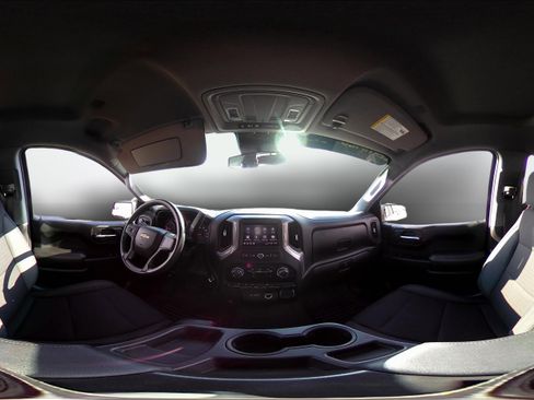 Used 2022 Chevrolet Silverado 1500 Custom image 27