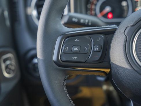 New 2025 Jeep Gladiator Sport w/ Premium Package image 30