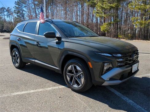 Used 2025 Hyundai Tucson SEL image 2