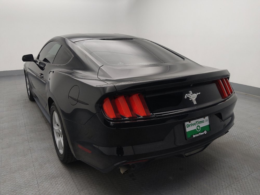 Used 2015 Ford Mustang Coupe RWD image 6