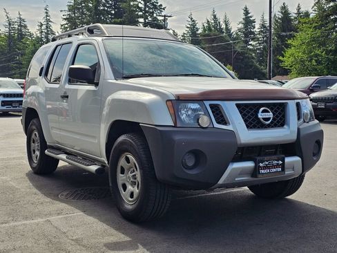 Used 2015 Nissan Xterra X AWD/4WD image 4