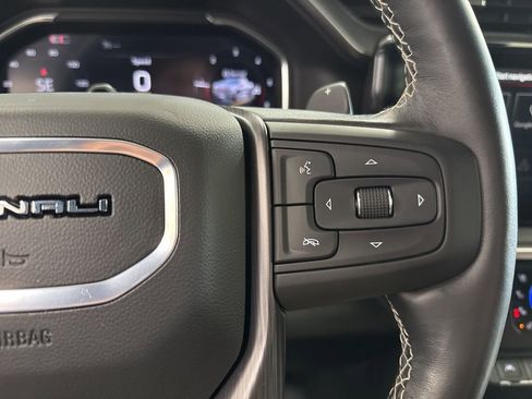 Used 2025 GMC Sierra 1500 Denali Ultimate image 18