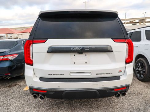 Used 2023 GMC Yukon XL Denali Ultimate image 10
