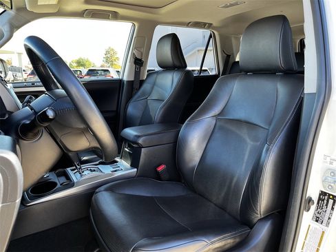 Used 2020 Toyota 4Runner Limited image 22