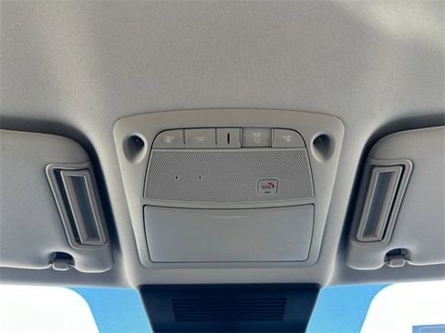 Used 2024 Nissan Armada SV image 28