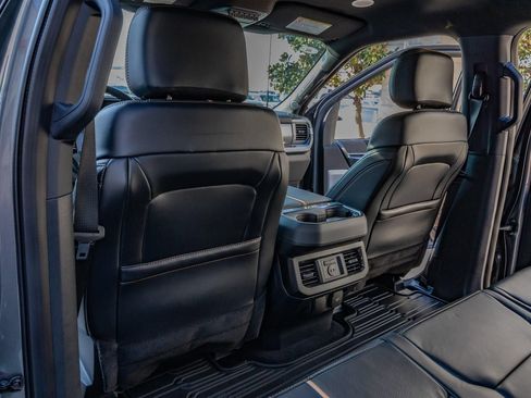 Used 2024 Ford F250 Platinum w/ FX4 Off-Road Package AWD/4WD image 35