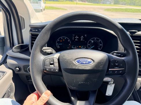 Used 2021 Ford Transit 350 XLT RWD image 19