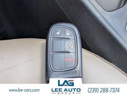Used 2016 Jeep Cherokee Limited w/ Luxury Group FWD image 29
