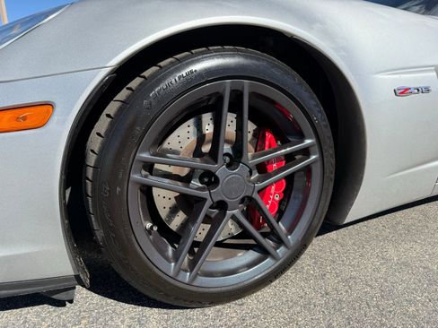Used 2007 Chevrolet Corvette Z06 w/ Preferred Equipment Group image 3