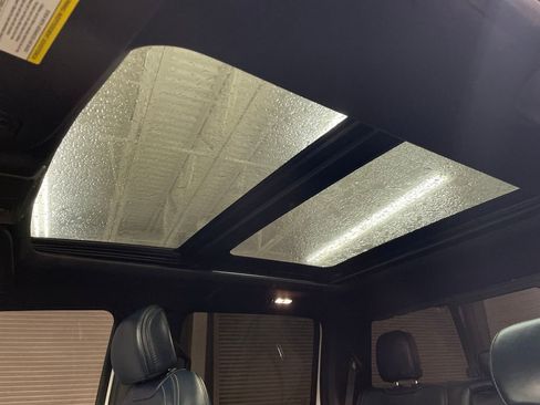 Used 2018 Ford F150 Limited w/ Trailer Tow Package image 8