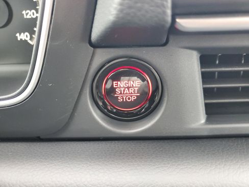 New 2025 Honda Pilot EX-L image 18