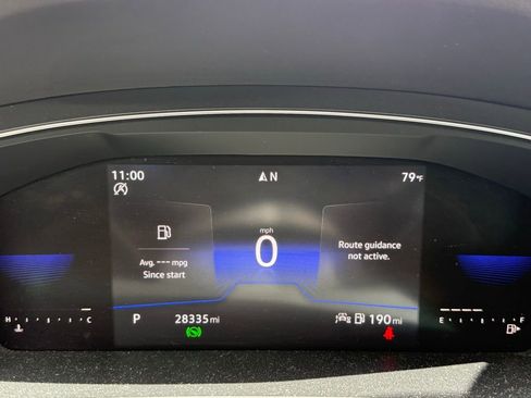 Used 2023 Volkswagen Tiguan SE image 21