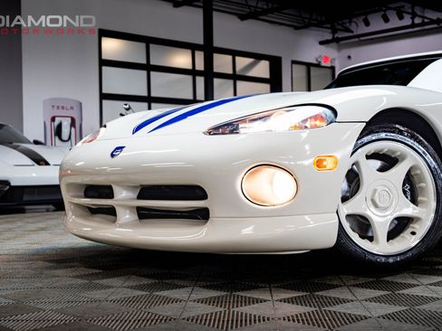Used 1996 Dodge Viper RT/10 image 5